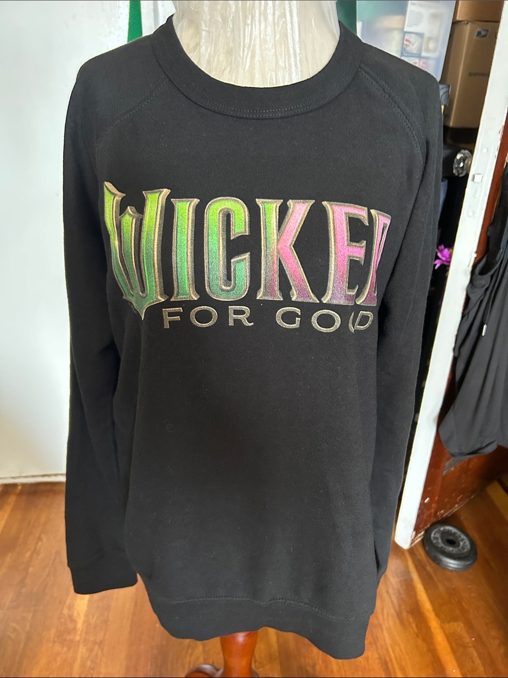 LANE SEVEN Black 'Wicked For Good' Graphic Crewneck Sweatshirt size medium nwot